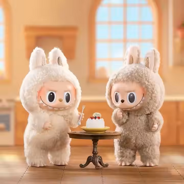 Labubu – The Mischief Maker (labubu doll keychain)